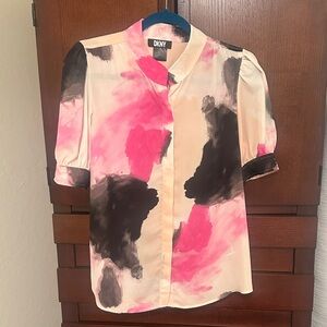 DKNY Women's Button Down Blouse in Pink, Peach and Black size Medium